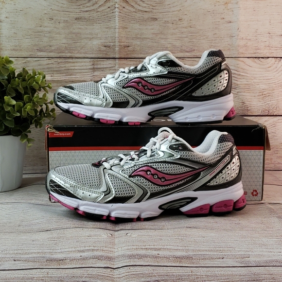 saucony stratos